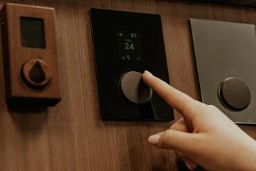How Regular Air Conditioning Service Improves Indoor Comfort